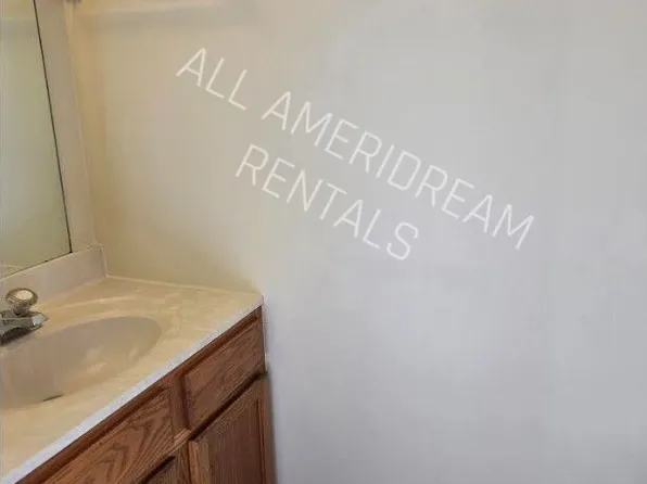 120 Orchard Ln, Hanover, PA 17331