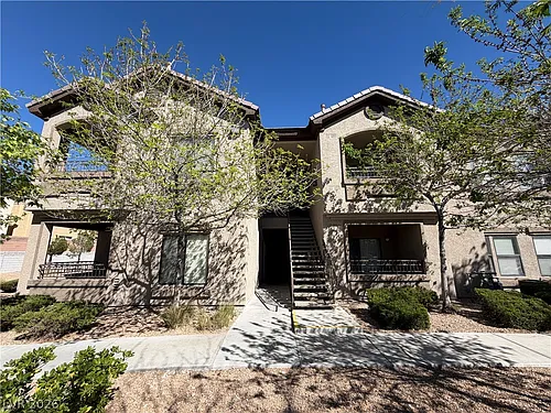 8250 N Grand Canyon Dr Photo 1