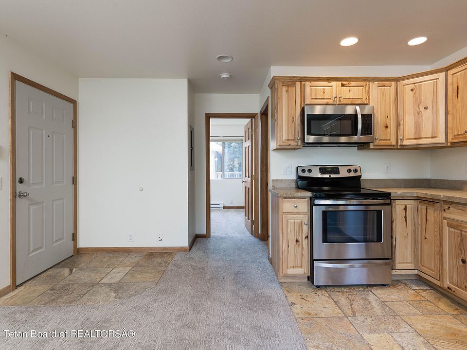 1st image of 63 Virginian Ln #5