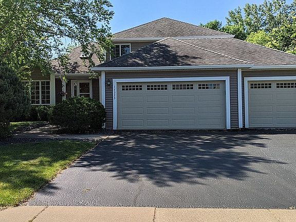2nd image of 17323 Wexford Dr