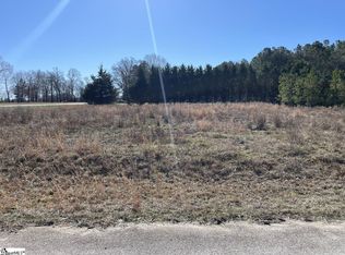 101 Bradford Cir, Clinton, SC 29325