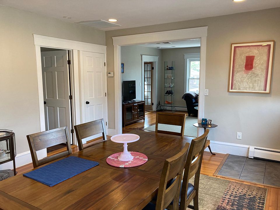 Dining room looking toward living room