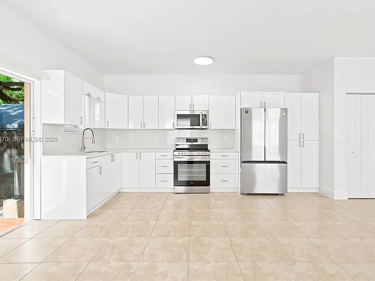 145 NE 60th St #145 — Photo 2