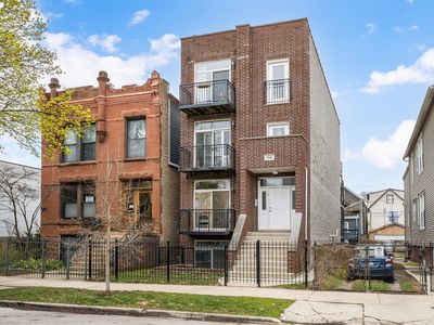 1710 N Whipple St #3, Chicago, IL, 60647