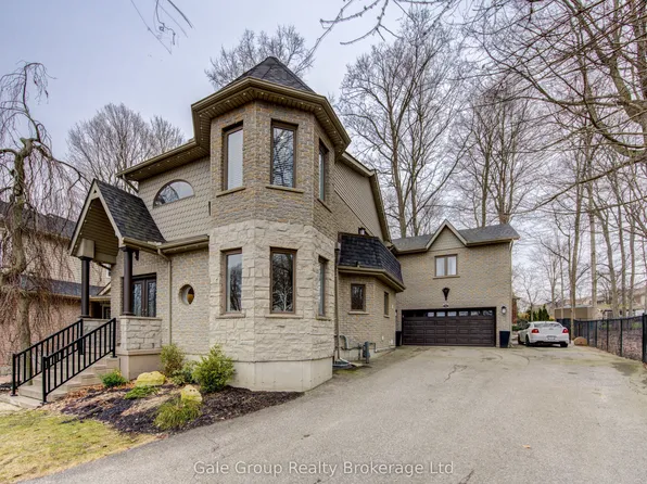 36 Potters Way, Woodstock, ON N4S 8Z5