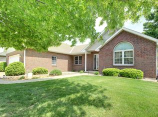 3220 Frese Dr, Quincy, IL 62305