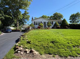 3 Commack Road, Sound Beach, NY 11789