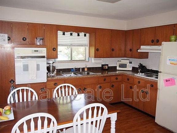 5th image of 3622 Allison St