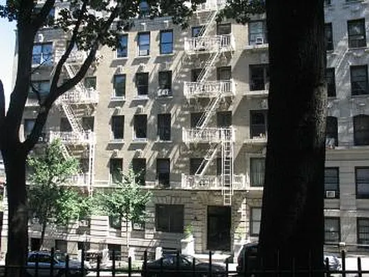 Sold by Corcoran | media 19