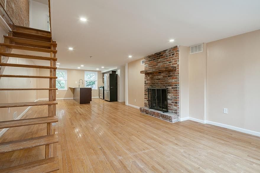 1st image of 2059 South St #2