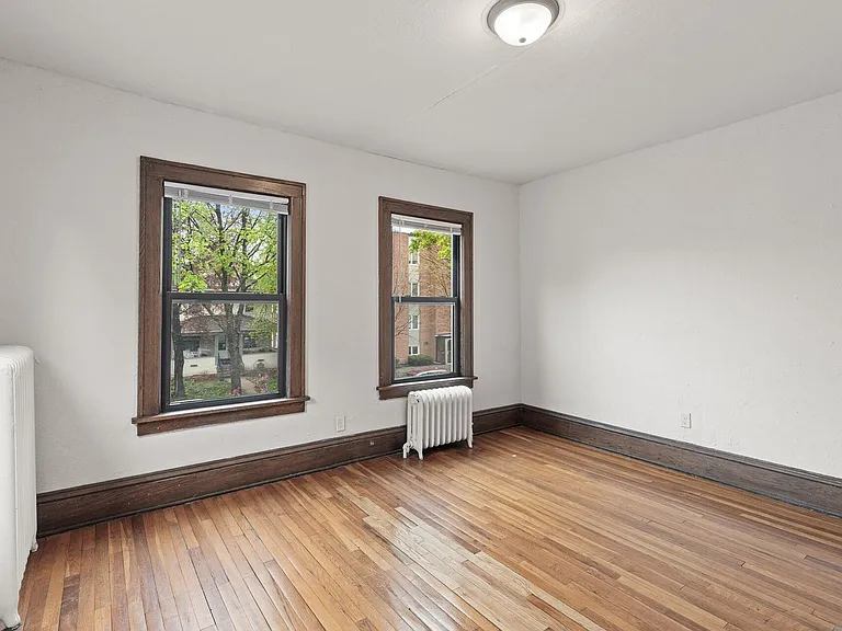 3121 Girard Ave S — Photo 17
