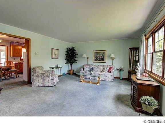 5th image of 41 Sackett St