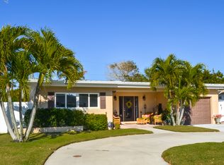 16217 1st St E, Redington Beach, FL 33708
