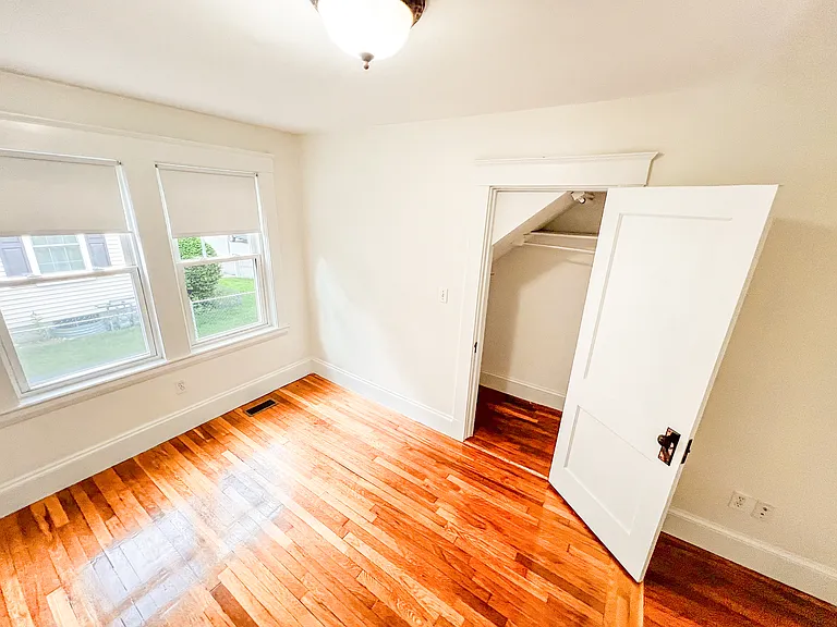 251 Brown St #2 — Photo 11