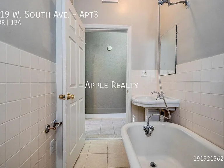 219 W South Ave #3 — Photo 11