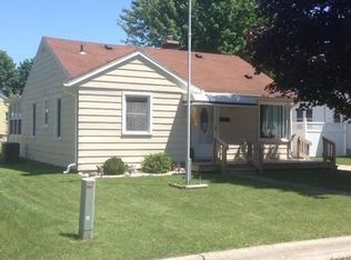 212 N Parker St, Marine City, MI 48039