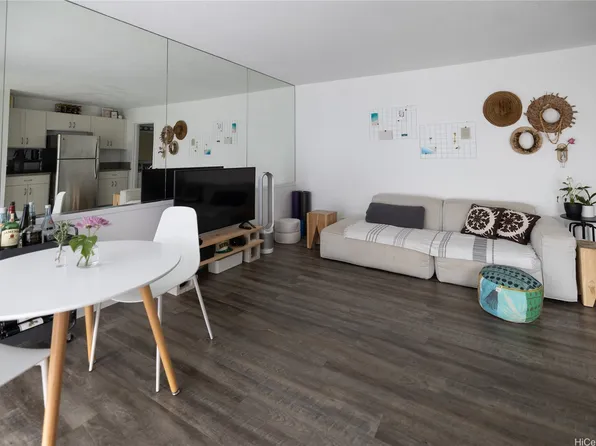 2328 Sea View Ave #204, Honolulu, HI 96822