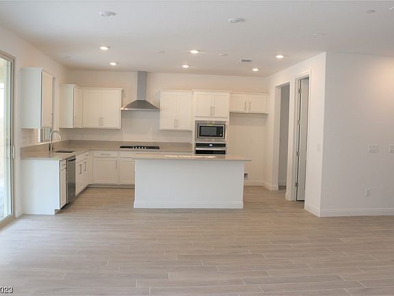 2nd image of 6491 Castalnova Bend Dr