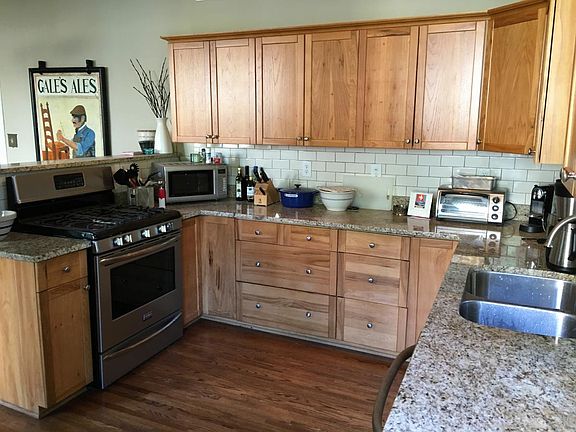 4th image of 2526 Blair Blvd #A