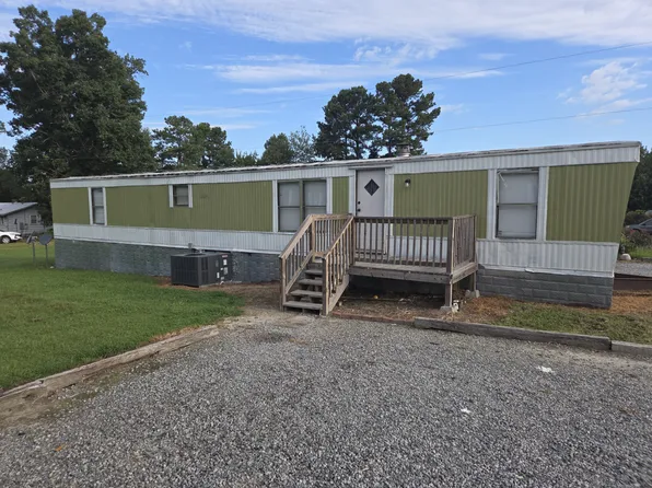 36 Kacey Ln, Lawrenceville, VA 23868