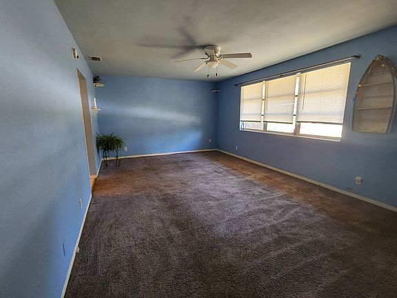 3rd image of 116 Maplewood Dr