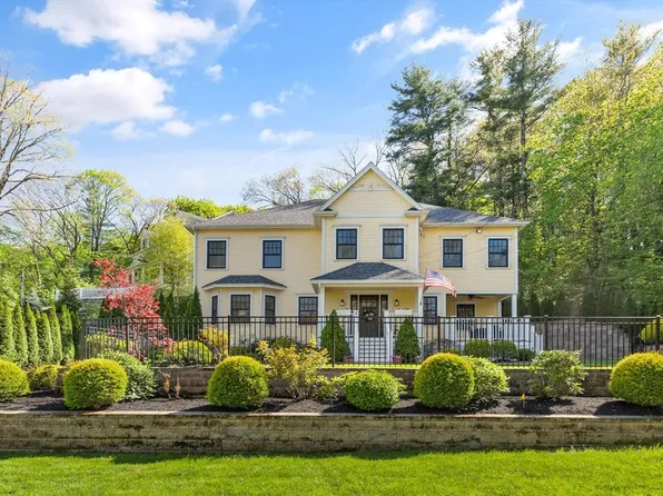 8 Johnson Rd, Winchester, MA 01890