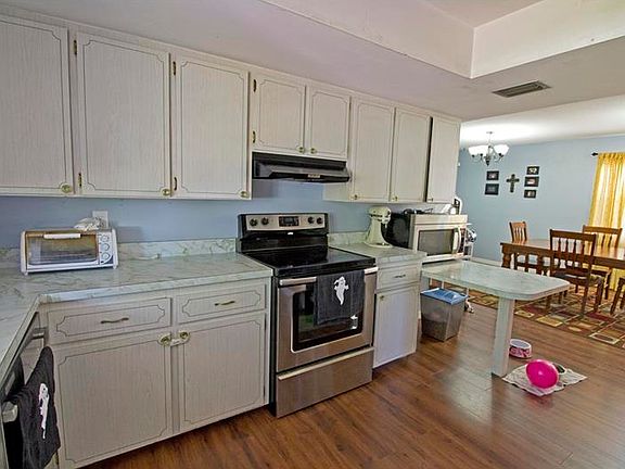 5th image of 4725 Pinellas Dr