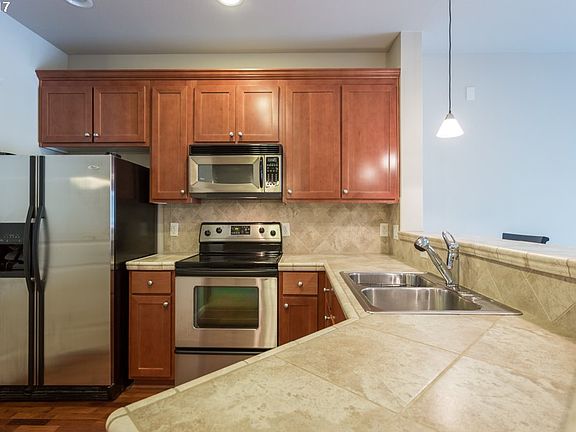 4th image of 3745 Summerlinn Dr