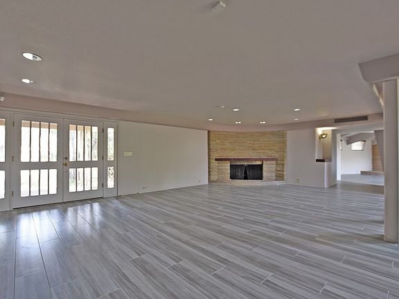 4th image of 100 Monticello Dr