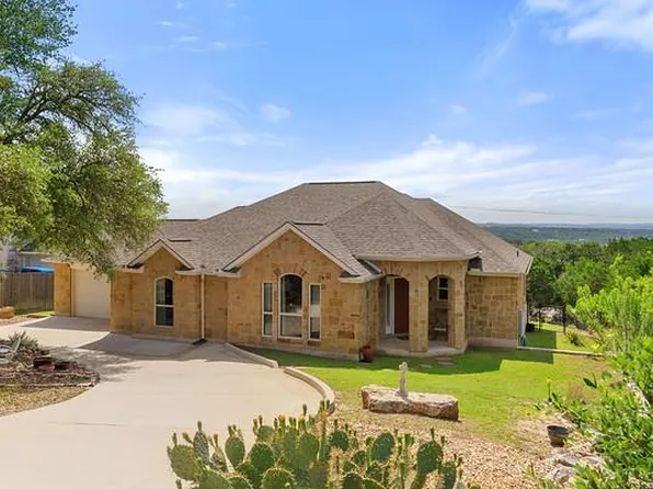 906 Daviot Dr, Briarcliff, TX 78669
