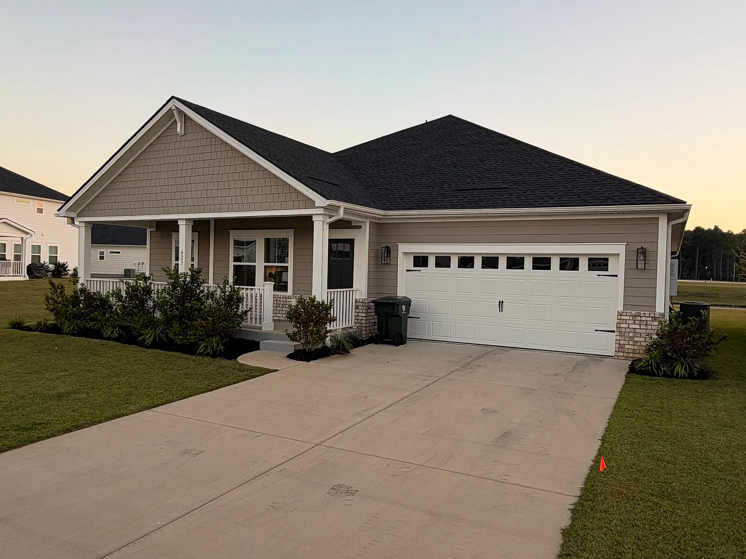 3 bed, 1908 sqft, $3,200 — Photo 2