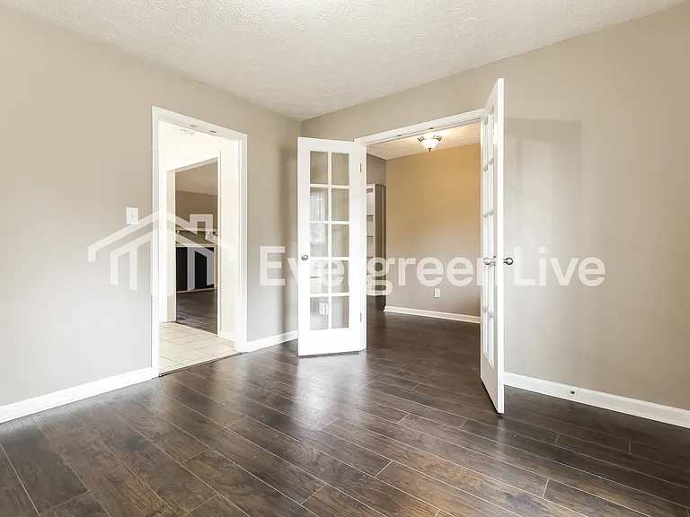 7401 Brampton Ct — Photo 7