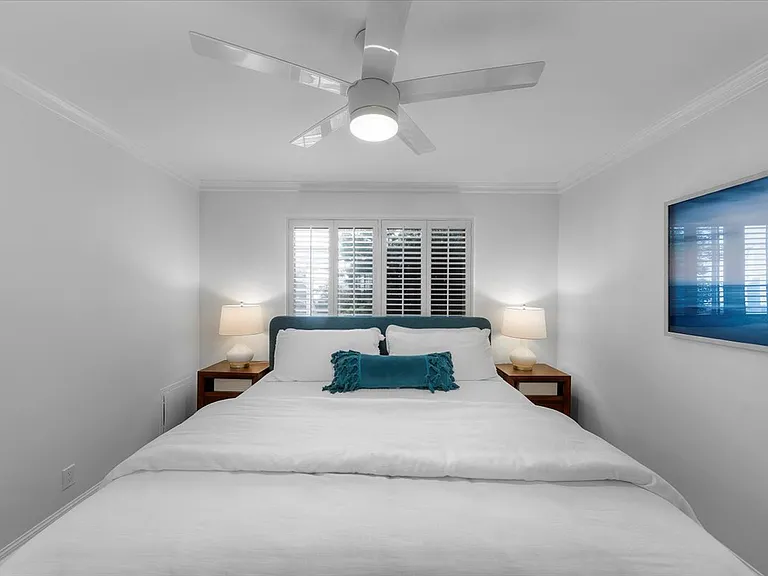 644 Manhattan Beach Blvd #10 — Photo 8