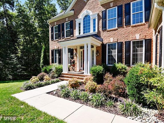 4th image of 2907 Maiden Creek Ct
