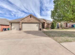10017 NW 140th St, Yukon, OK 73099