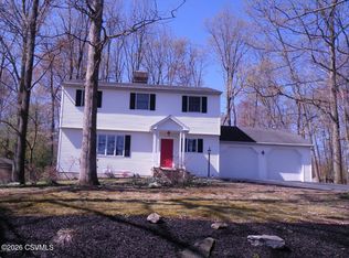 712 Bogar Dr, Selinsgrove, PA 17870