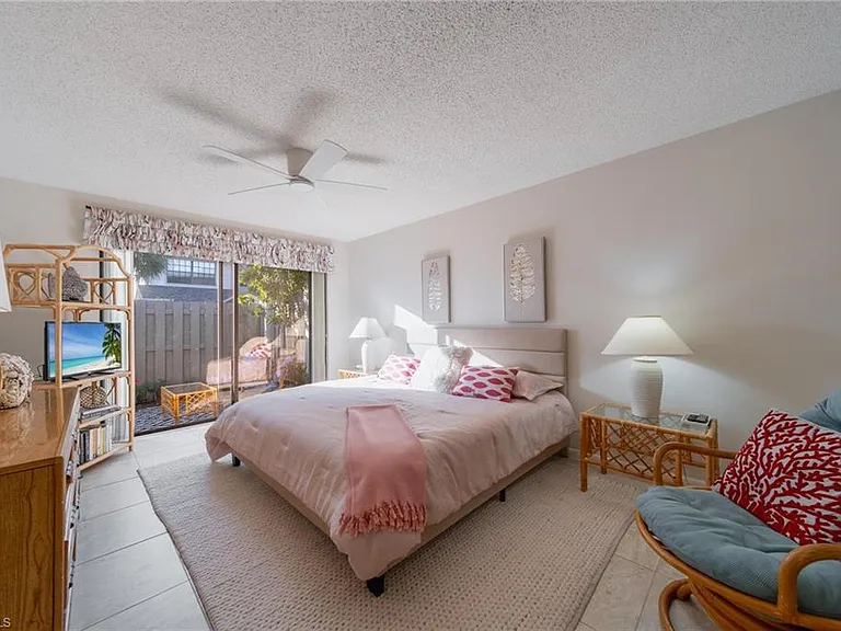 878 Meadowland Dr #G — Photo 8