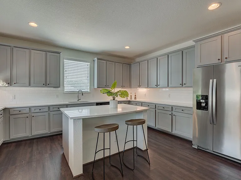2702 Forest Park Blvd — Photo 10