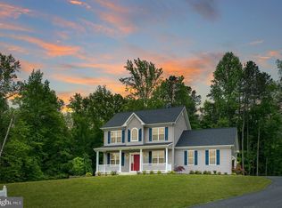 17095 Sweetwater Ct, Hughesville, MD 20637