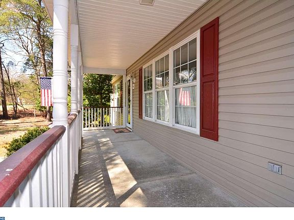 2nd image of 23495 Woods Dr