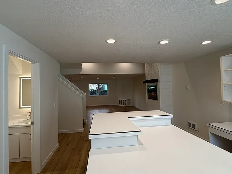 1050 NE Butler Market Rd #20 — Photo 13