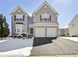 29 Wisniewski Rd, Sayreville, NJ 08872