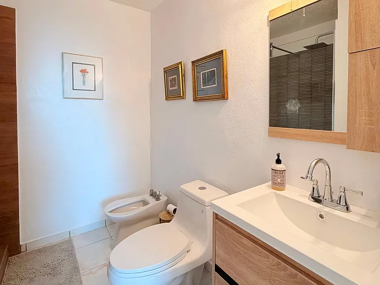 J14 Avenue #9C — Photo 12