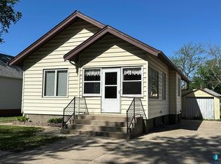 533 S Poplar St, Freeman, SD 57029