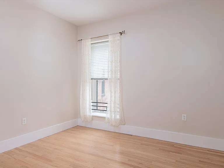 132 Main St #311 — Photo 16