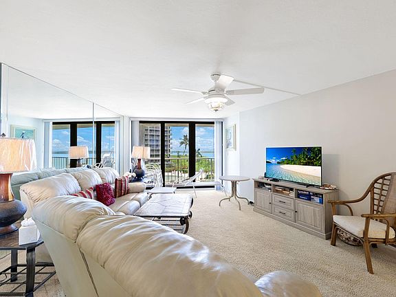 3rd image of 320 Seaview Ct APT 307