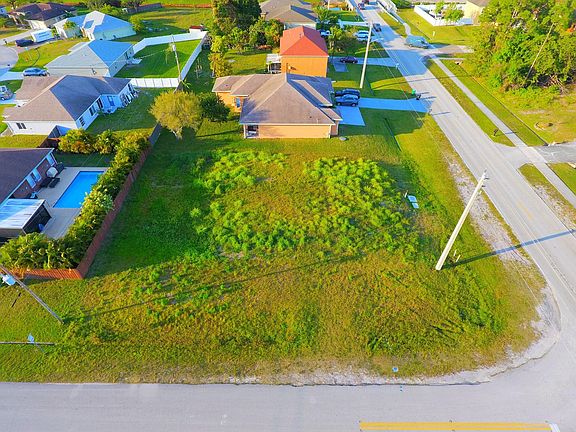 4th image of 1101 SW Haleyberry Avenue