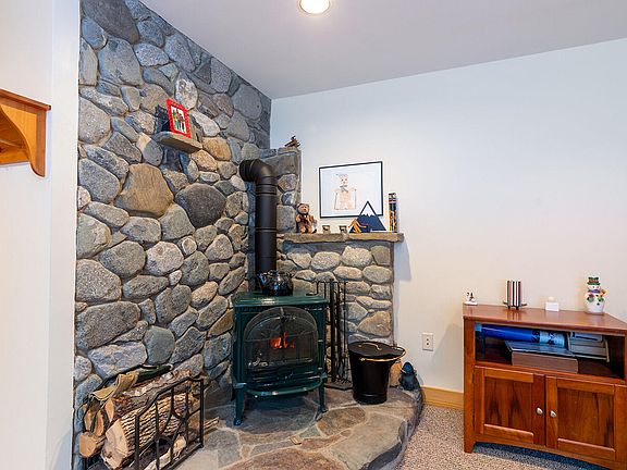 3rd image of 6008 Kennebec Circle