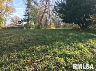 5340 32nd Ave, Moline, IL 61265