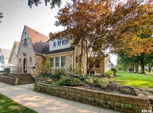 1300 20th Ave, Moline, IL 61265